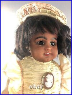 17 Antique German Bisque Head S & H 739 Beautiful Black Bebe Doll! Rare! 18019