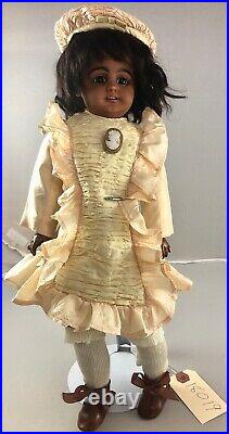 17 Antique German Bisque Head S & H 739 Beautiful Black Bebe Doll! Rare! 18019