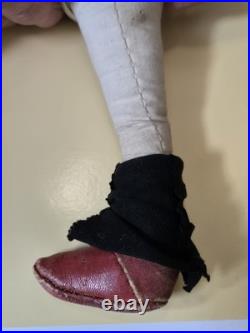 18 Antique German LUDWIG GREINER DOLL with Dress