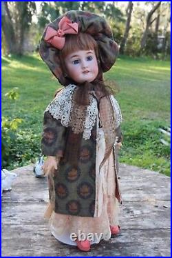 26 Rare Antique German Doll by Gebrüder Kühnlenz 44-32 DEP fully dressed