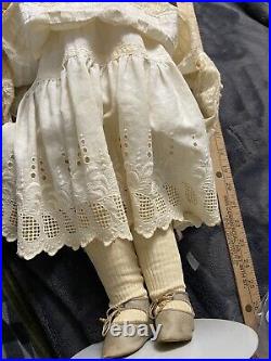 ANTIQUE GERMAN ARMAND MARSEILLE DOLL 370 24 Inches Withstand