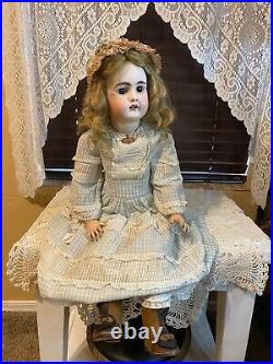 ANTIQUE German Pale Bisque #204 Head Doll by BAHR & PROSCHILD 28 ANTIQUE German Pale Bisque #204 Head Doll by BAHR & PROSCHILD 28