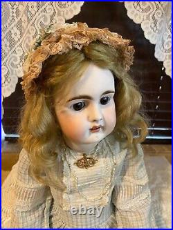ANTIQUE German Pale Bisque #204 Head Doll by BAHR & PROSCHILD 28 ANTIQUE German Pale Bisque #204 Head Doll by BAHR & PROSCHILD 28
