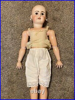 ANTIQUE German Pale Bisque #204 Head Doll by BAHR & PROSCHILD 28 ANTIQUE German Pale Bisque #204 Head Doll by BAHR & PROSCHILD 28