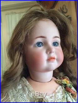 ANTIQUE Mein Liebling Bisque 26 117 closed mouth K&R doll With RARE TODDLER BODY