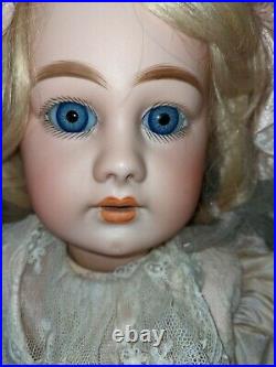 Antique Bisque Doll Simon And Halbig 939 No Cracks Silk Dress Sleep Eyes 26
