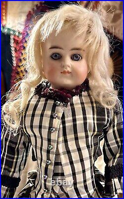 Antique German 14 Closed Mouth Alt Beck Gottschalk 639 Doll WithOutfit Perfect