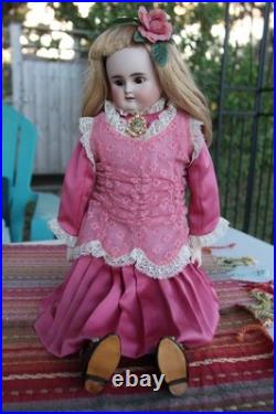 Antique German Bisque Doll ABG 8 19 Alt, Beck & Gottschalk K