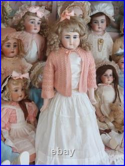 Antique German Bisque Doll Alt Beck Gottschaulk. 25