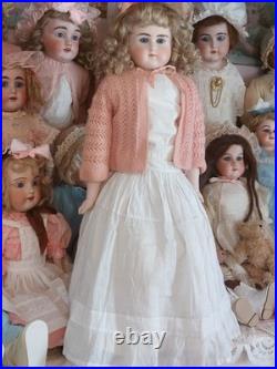 Antique German Bisque Doll Alt Beck Gottschaulk. 25