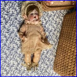 Antique Rare FAO SCHWARTZ Simon Halbig Layette Basket German Bisque Doll