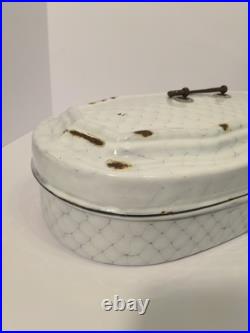 Antique Vintage German Emaille-Bräter-Topf Enamelled Iron Bread Box 17 Antique Vintage German Emaille-Bräter-Topf Enamelled Iron Bread Box 17