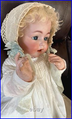 Charming Character Antique Doll 122 Simon Halbig K & R 24 Blue Sleep Eyes Blond