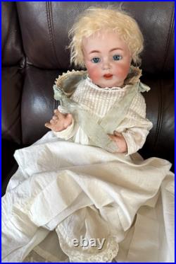 Charming Character Antique Doll 122 Simon Halbig K & R 24 Blue Sleep Eyes Blond