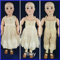 Exceptional 18 inch Jules Steiner Closed Mouth Series A Antique Doll