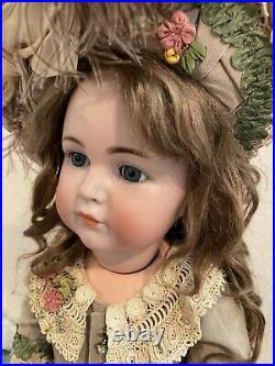 FABULOUS ANTIQUE 26 MEIN LIEBLING KAMMER & REINHARDT117 Doll WithClosed Mouth