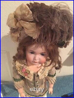 FABULOUS ANTIQUE 26 MEIN LIEBLING KAMMER & REINHARDT117 Doll WithClosed Mouth