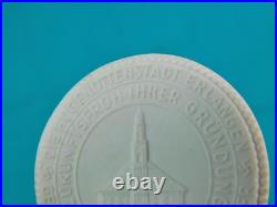 German Germany Vintage Antique Old 1936 Meissen Porcelaine Medal with Box