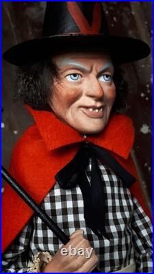 Large 24,8Paper macheGerman WITCHCandy Containerby Paul Turner HNY26-01