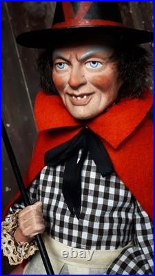 Large 24,8Paper macheGerman WITCHCandy Containerby Paul Turner HNY26-01