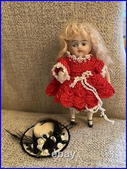 Lovely Antique Darling 3.5 All Bisque Doll French Mignonette Look Fancy Hat