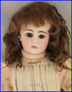 RARE early 17 inch Closed-Mouth Bahr & Proschild 225 Antique Doll