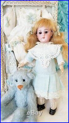 Rare Antique Bisque Mignonette Doll & Trousseau in Presentation Box