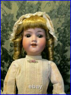 SWEET 20 ANTIQUE BISQUE HEAD ARMAND MARSEILLE DOLL With KESTNER COMPO BODY