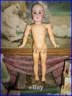 Simon & Halbig 939 Doll in Antique Laces