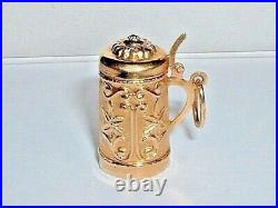 VINTAGE 18k YELLOW GOLD 3D MOVEABLE GERMAN BEER STEIN PENDANT CHARM VINTAGE 18k YELLOW GOLD 3D MOVEABLE GERMAN BEER STEIN PENDANT CHARM