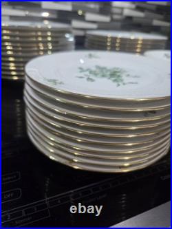 VINTAGE Hutschenreuther GERMAN PORCELAIN Dinnerware Set 42 Pieces