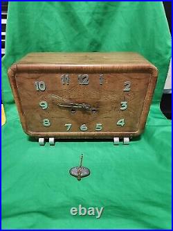 Vintage Antique Art Deco German Mantel Clock Chime Mauthe. A1