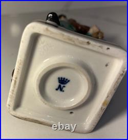 Vintage Antique ERNST BOHNE & SOHNE German Porcelain Figurine Soldier NO PLUME
