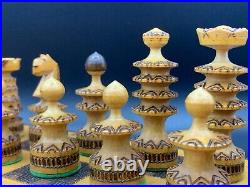 Vintage Antique German Wooden Figure Chess Set in Board Case Box King 2 7/8