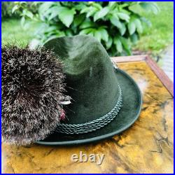 Vintage Mayser Tyrolean Gamsbart Hat, Bavarian Hat withSeveral Pins, West Germany Vintage Mayser Tyrolean Gamsbart Hat, Bavarian Hat withSeveral Pins, West Germany