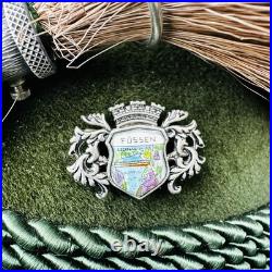 Vintage Mayser Tyrolean Gamsbart Hat, Bavarian Hat withSeveral Pins, West Germany Vintage Mayser Tyrolean Gamsbart Hat, Bavarian Hat withSeveral Pins, West Germany